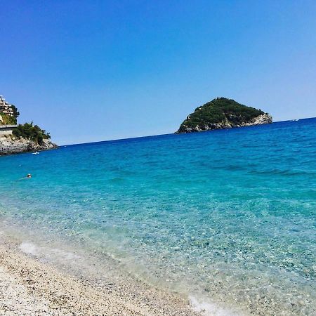 A 5 Minuti Dal Mare - Dolphin Beach House Spotorno Eksteriør billede